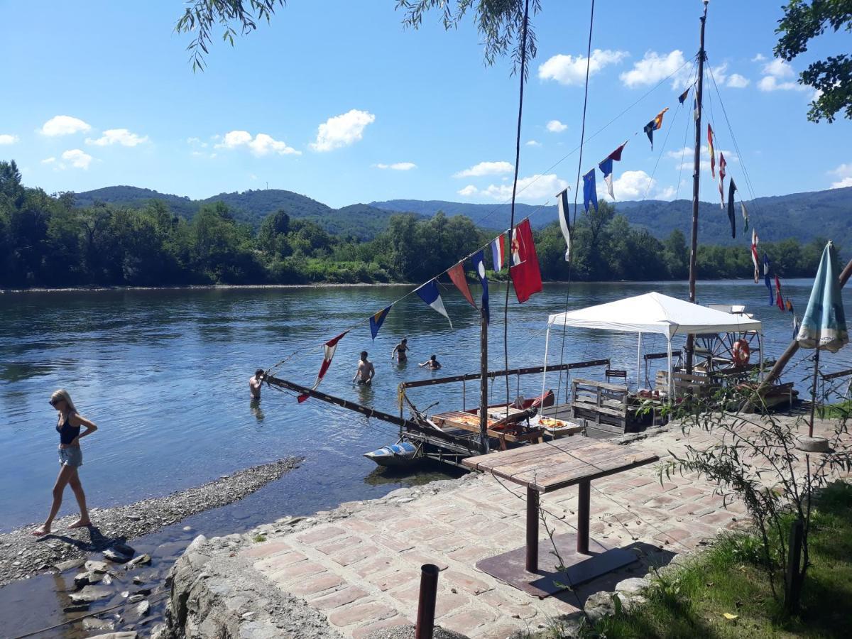 Apartman "Kapetana Luka" Ljubovija Buitenkant foto