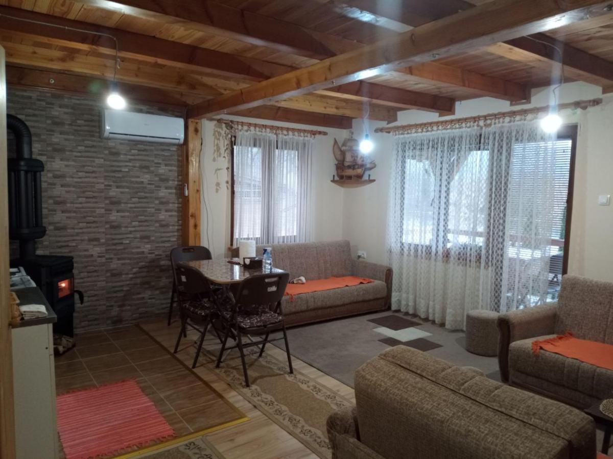 Apartman "Kapetana Luka" Ljubovija Buitenkant foto