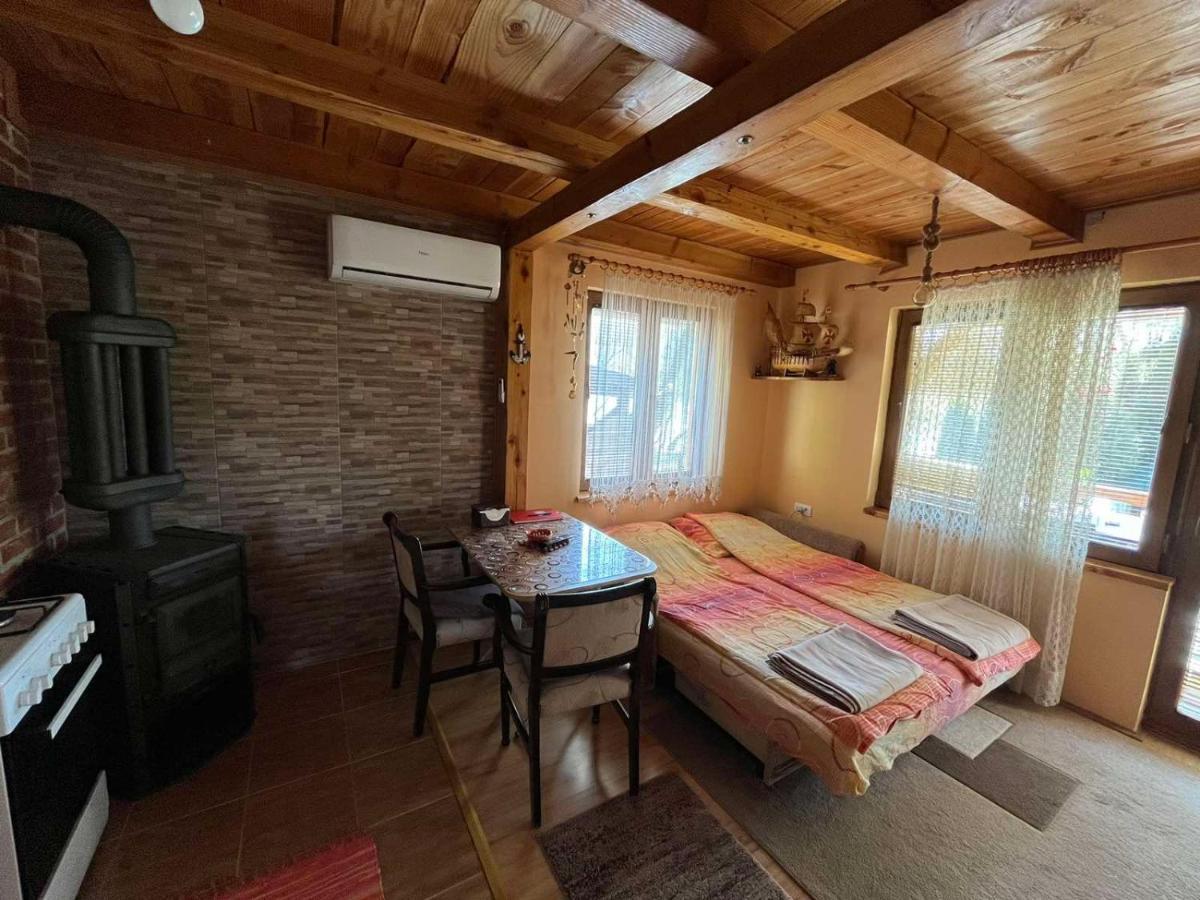 Apartman "Kapetana Luka" Ljubovija Buitenkant foto