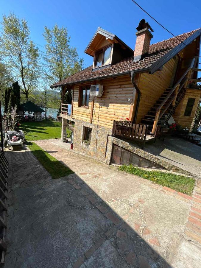 Apartman "Kapetana Luka" Ljubovija Buitenkant foto