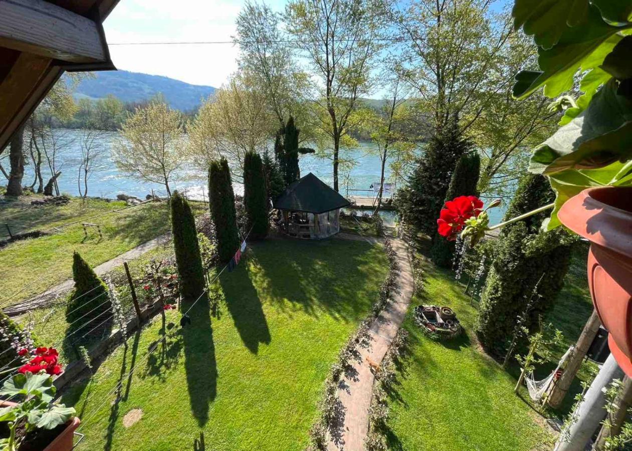 Apartman "Kapetana Luka" Ljubovija Buitenkant foto